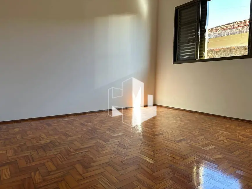 Foto 5 de Casa com 3 quartos para alugar, 663m2 em Vila Santa Maria, Jau - SP