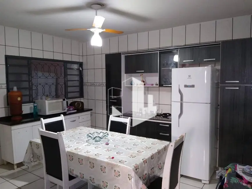 Foto 5 de Casa com 2 quartos à venda, 143m2 em Vila Alves de Almeida, Jau - SP
