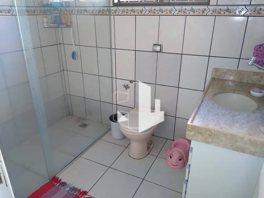 Foto 4 de Casa com 2 quartos à venda, 143m2 em Vila Alves de Almeida, Jau - SP