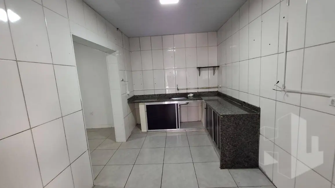 Foto 4 de Armazém / Galpão para alugar, 200m2 em Centro, Jau - SP