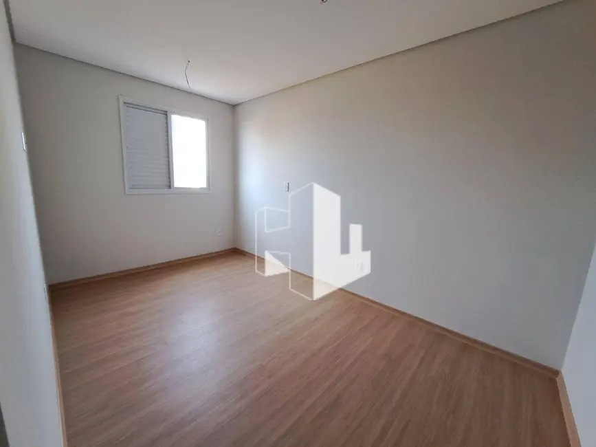 Foto 5 de Apartamento com 3 quartos para alugar, 127m2 em Vila Assis, Jau - SP