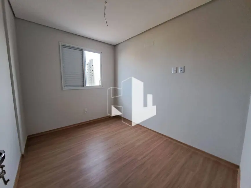 Foto 6 de Apartamento com 3 quartos para alugar, 127m2 em Vila Assis, Jau - SP