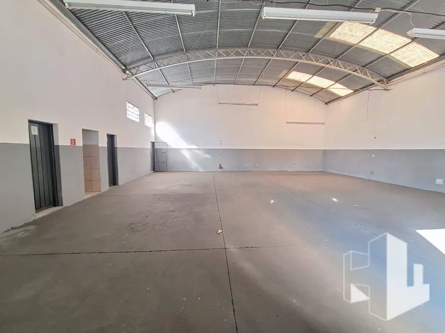 Foto 4 de Armazém / Galpão à venda, 298m2 em Jardim Itamarati, Jau - SP