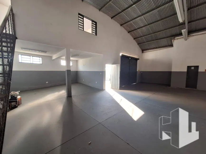 Foto 6 de Armazém / Galpão à venda, 298m2 em Jardim Itamarati, Jau - SP