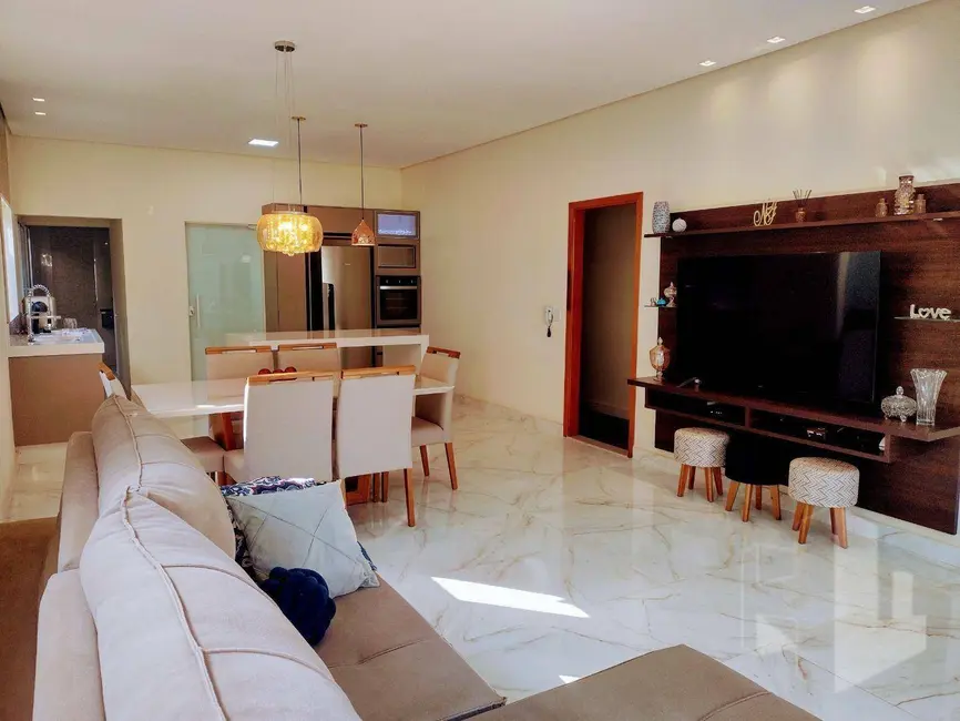 Foto 5 de Casa com 2 quartos à venda, 360m2 em Jardim Juliana, Jau - SP