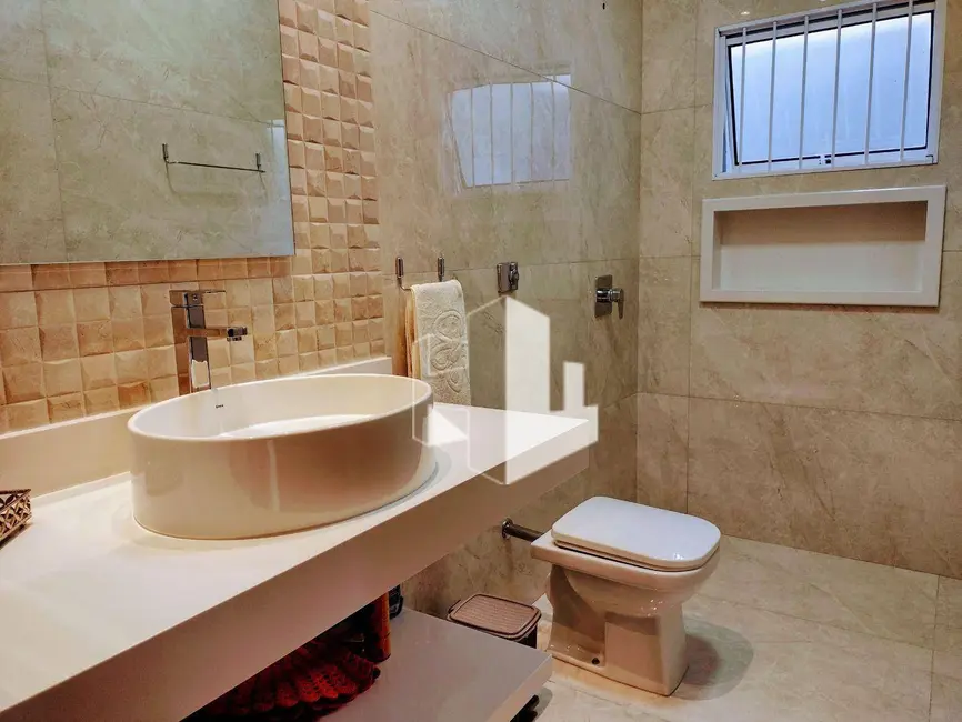 Foto 6 de Casa com 2 quartos à venda, 360m2 em Jardim Juliana, Jau - SP