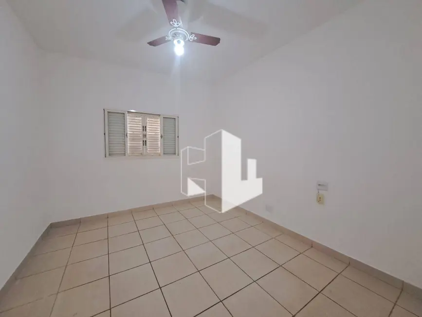 Foto 4 de Casa com 1 quarto à venda, 200m2 em Vila Ivan, Jau - SP