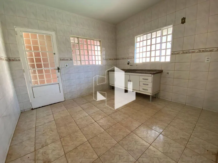 Foto 3 de Casa com 2 quartos à venda, 175m2 em Jardim Sempre Verde, Jau - SP