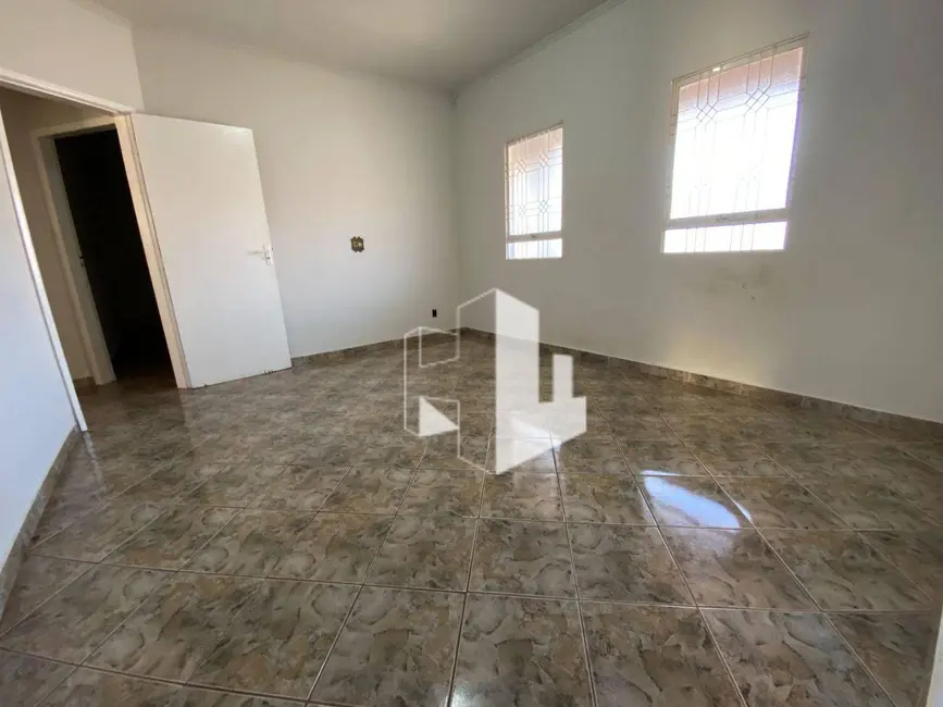 Foto 2 de Casa com 2 quartos à venda, 175m2 em Jardim Sempre Verde, Jau - SP