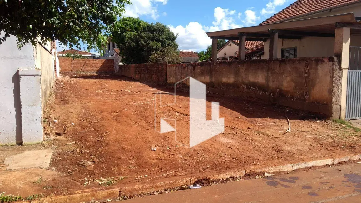 Foto 1 de Terreno / Lote à venda, 328m2 em Centro, Jau - SP