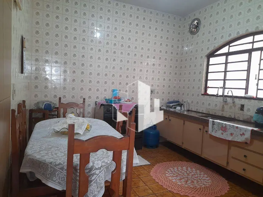 Foto 9 de Casa com 3 quartos à venda, 350m2 em Jardim Itamarati, Jau - SP
