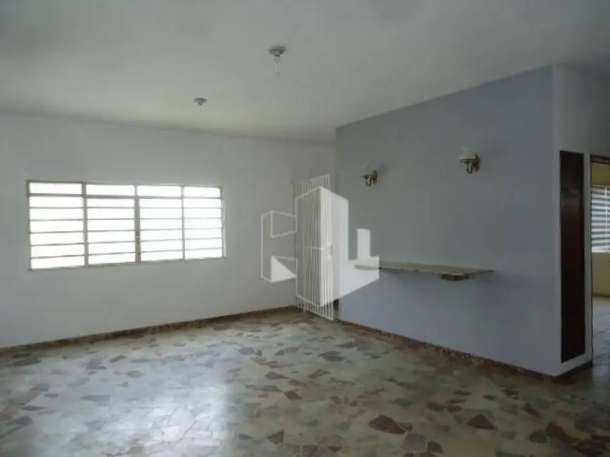 Foto 3 de Casa à venda, 190m2 em Centro, Jau - SP