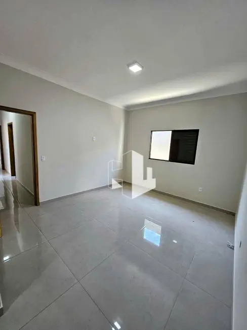 Foto 8 de Casa com 3 quartos à venda, 261m2 em Jau - SP