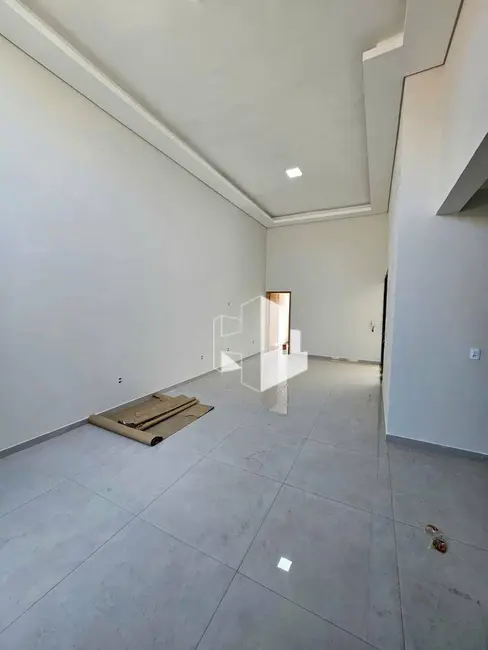 Foto 3 de Casa com 3 quartos à venda, 261m2 em Jau - SP