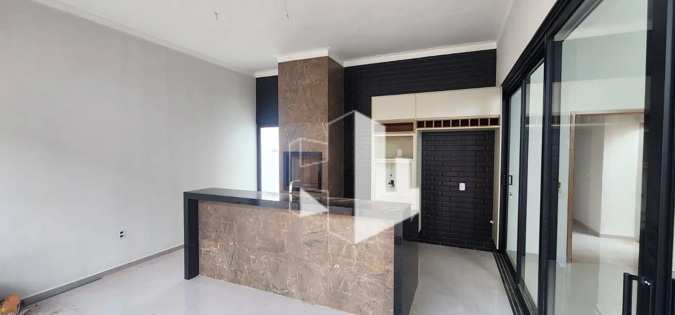 Foto 1 de Casa com 3 quartos à venda, 300m2 em Jardim América, Jau - SP