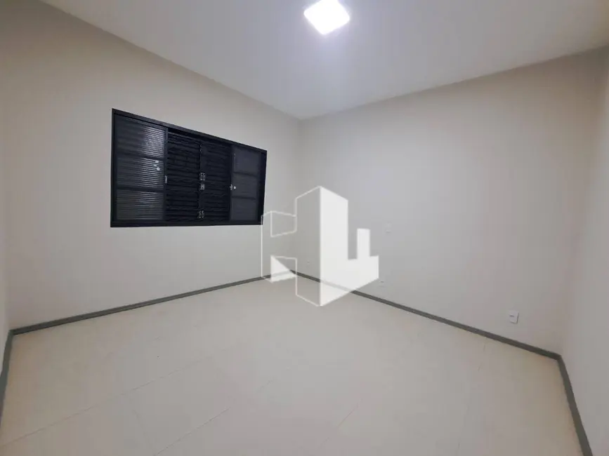 Foto 7 de Casa com 3 quartos para alugar, 250m2 em Jardim Ferreira Dias, Jau - SP