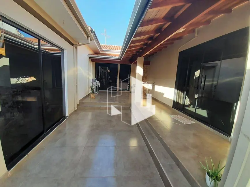 Foto 4 de Casa com 3 quartos à venda, 250m2 em Jardim América, Jau - SP