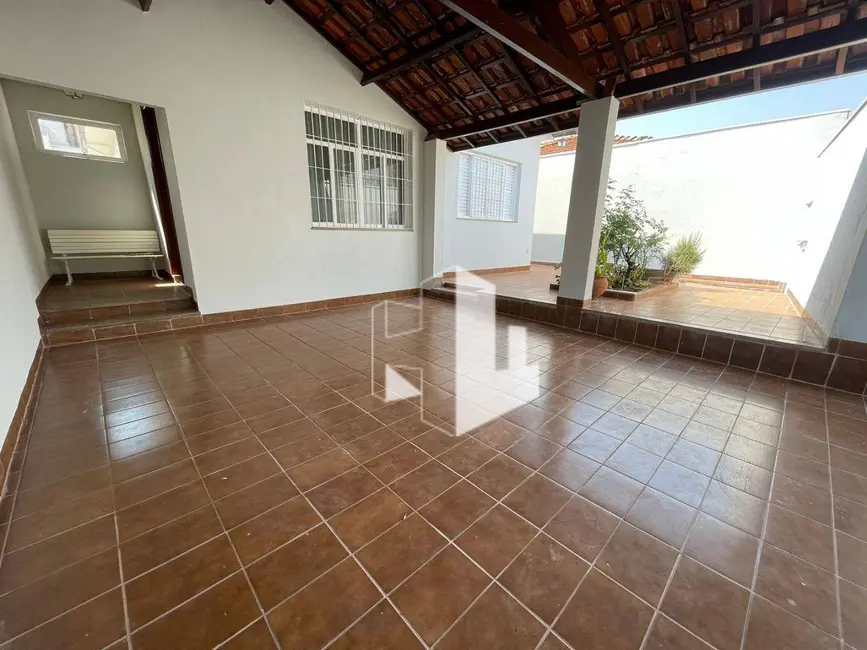 Foto 3 de Casa com 4 quartos à venda, 250m2 em Jardim Regina, Jau - SP
