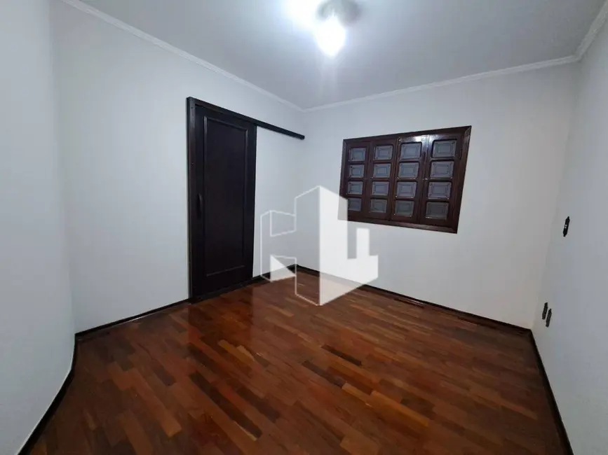 Foto 8 de Casa com 3 quartos à venda e para alugar, 616m2 em Jardim Maria Luiza II, Jau - SP