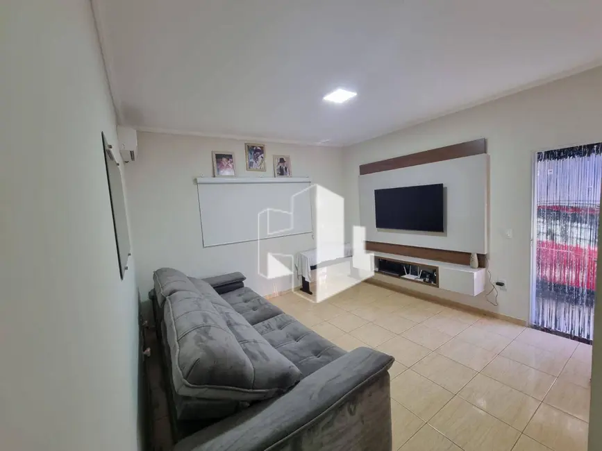 Foto 3 de Casa com 2 quartos à venda, 140m2 em Jardim Cila de Lúcio Bauab, Jau - SP