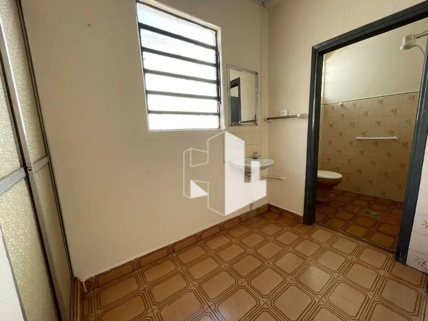 Foto 9 de Casa com 2 quartos à venda e para alugar, 420m2 em Vila Hilst, Jau - SP