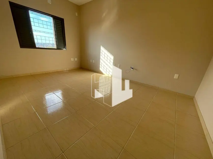 Foto 9 de Casa com 3 quartos para alugar, 250m2 em Vila Vicente, Jau - SP