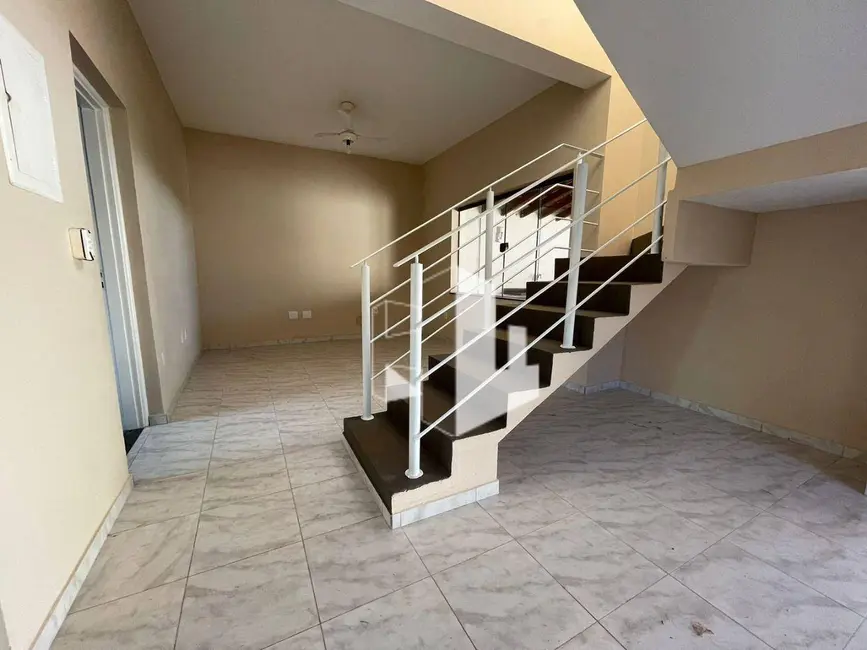 Foto 2 de Casa com 3 quartos para alugar, 250m2 em Vila Vicente, Jau - SP