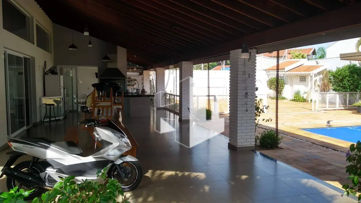 Foto 8 de Casa com 3 quartos à venda, 826m2 em Vila Santa Terezinha, Jau - SP