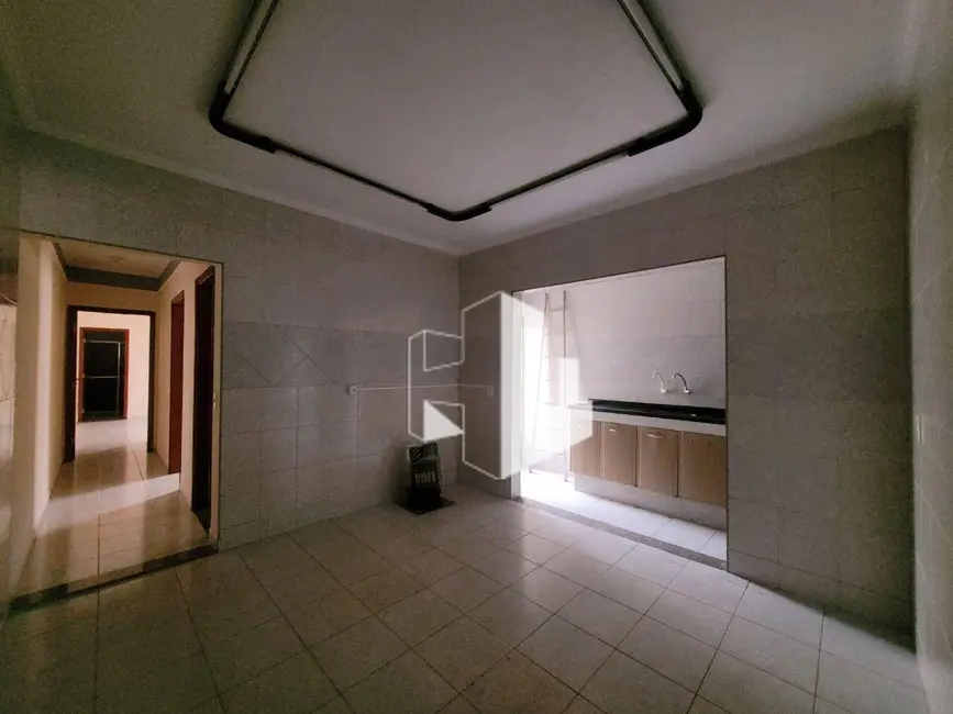 Foto 4 de Casa com 2 quartos à venda, 150m2 em Jardim América, Jau - SP