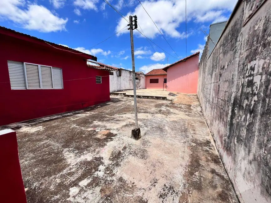 Foto 2 de Casa com 2 quartos à venda e para alugar, 450m2 em Vila Santa Maria, Jau - SP