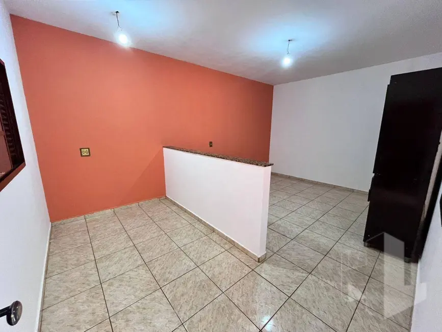 Foto 9 de Casa com 2 quartos à venda e para alugar, 450m2 em Vila Santa Maria, Jau - SP