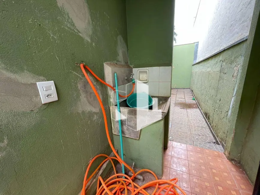 Foto 9 de Casa com 3 quartos para alugar, 200m2 em Vila Buscariolo, Jau - SP