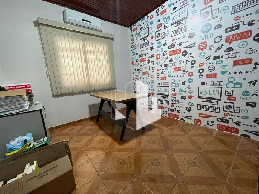 Foto 6 de Casa com 3 quartos para alugar, 200m2 em Vila Buscariolo, Jau - SP