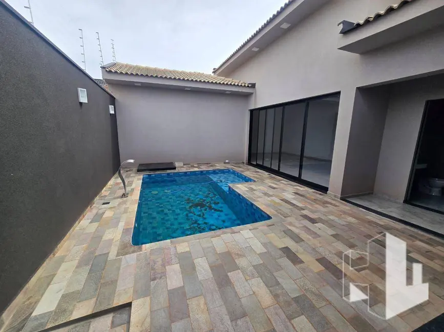 Foto 1 de Casa com 3 quartos à venda, 250m2 em Jau - SP