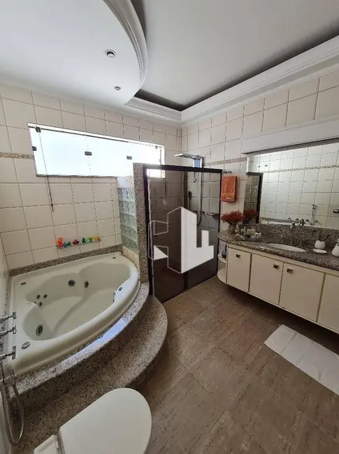 Foto 9 de Casa com 3 quartos à venda, 550m2 em Jardim Maria Luiza II, Jau - SP