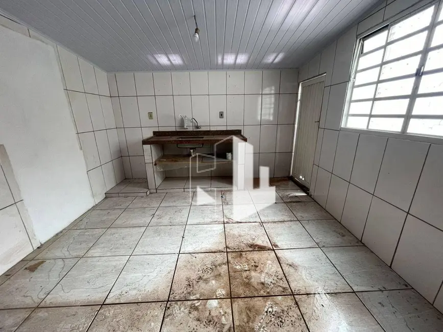 Foto 4 de Casa com 2 quartos à venda, 140m2 em Jardim Orlando Chesini Ometto, Jau - SP