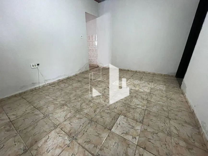 Foto 2 de Casa com 2 quartos à venda, 140m2 em Jardim Orlando Chesini Ometto, Jau - SP