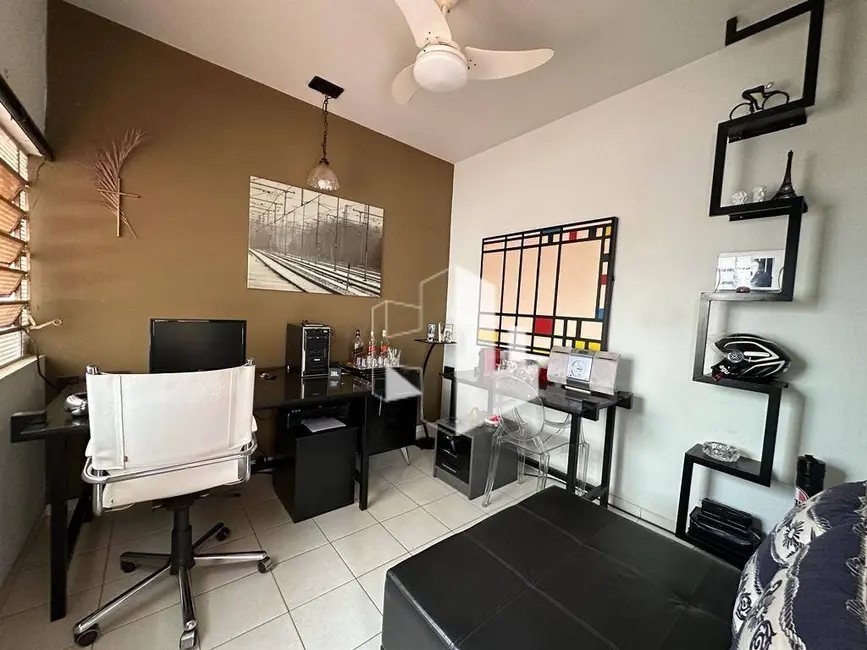 Foto 4 de Casa com 4 quartos à venda, 325m2 em Vila Hilst, Jau - SP