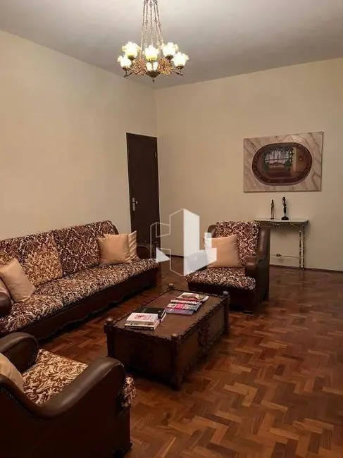 Foto 3 de Casa com 4 quartos à venda, 230m2 em Centro, Jau - SP