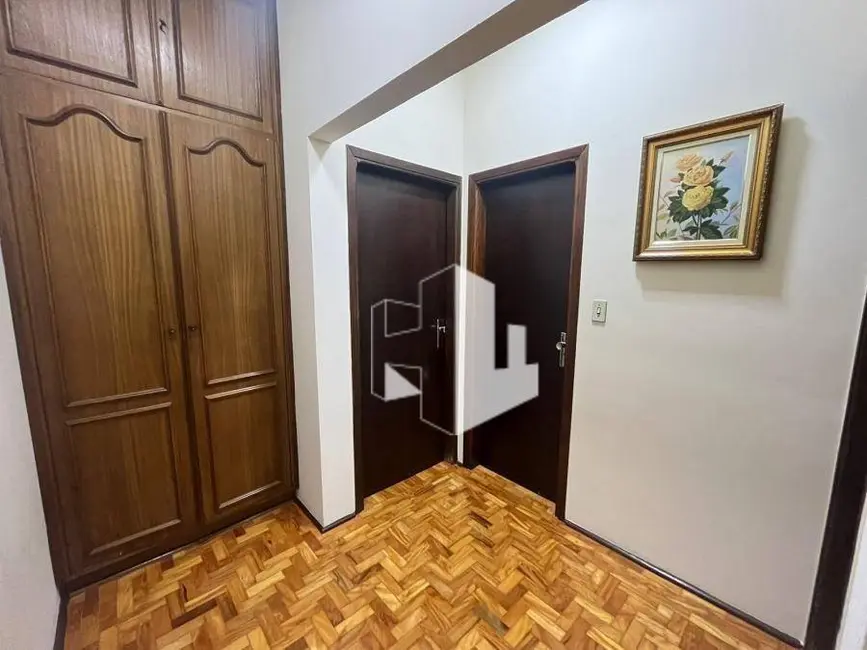 Foto 9 de Casa com 4 quartos à venda, 230m2 em Centro, Jau - SP