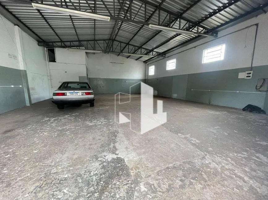Foto 2 de Armazém / Galpão à venda, 160m2 em Vila Santa Maria, Jau - SP