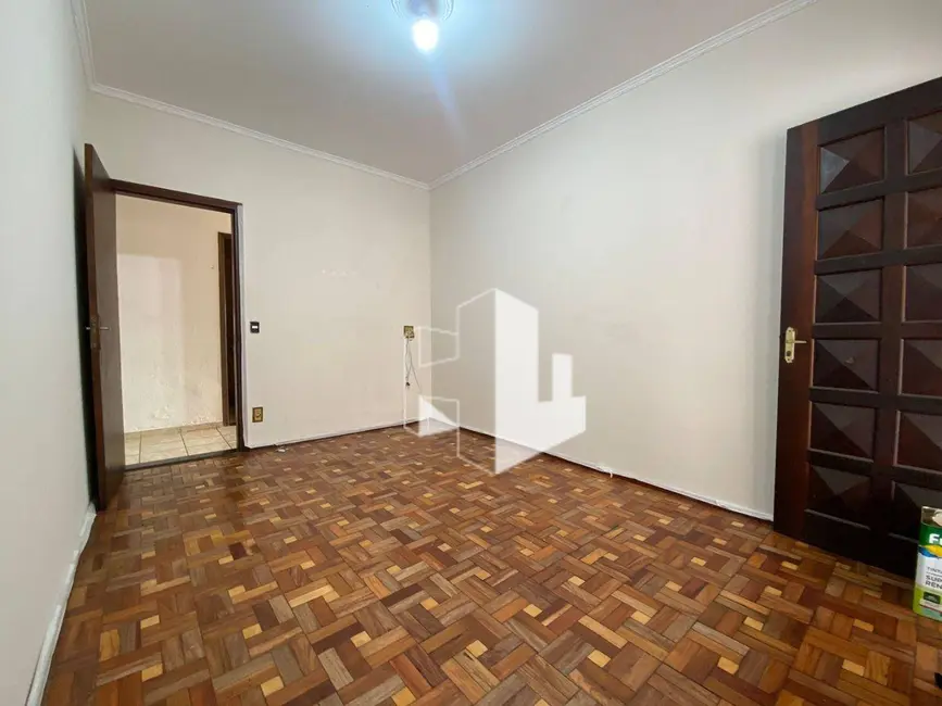 Foto 1 de Casa com 3 quartos para alugar, 250m2 em Vila Nova, Jau - SP