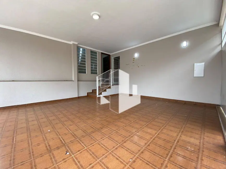 Foto 2 de Casa com 3 quartos para alugar, 250m2 em Vila Nova, Jau - SP