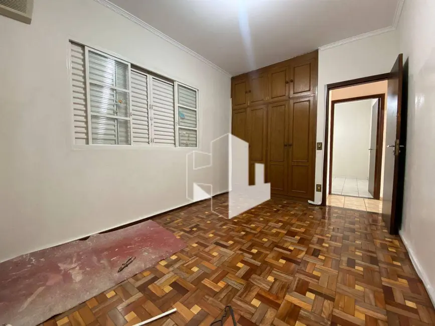Foto 9 de Casa com 3 quartos para alugar, 250m2 em Vila Nova, Jau - SP
