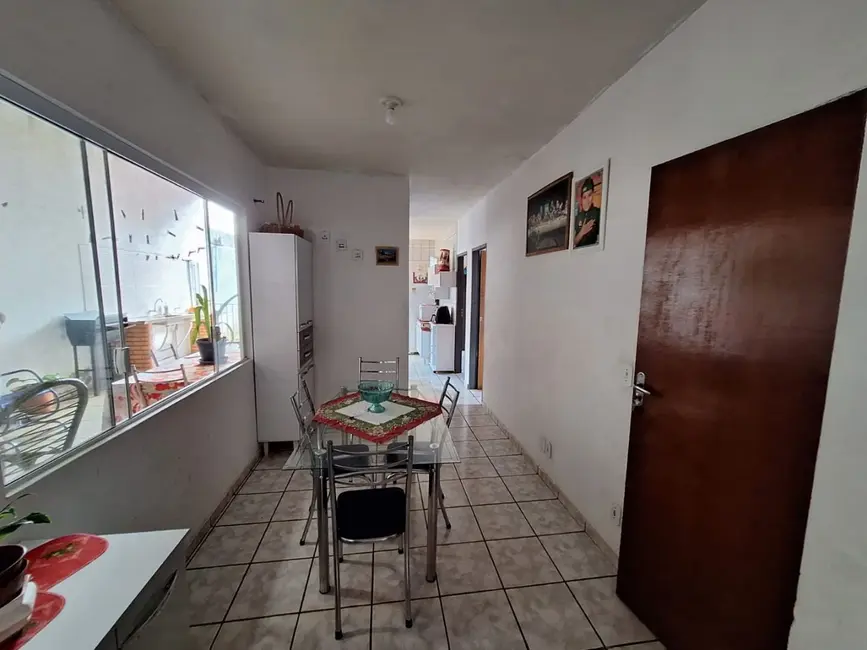 Foto 8 de Casa com 3 quartos à venda, 250m2 em Conjunto Residencial Bernardi, Jau - SP