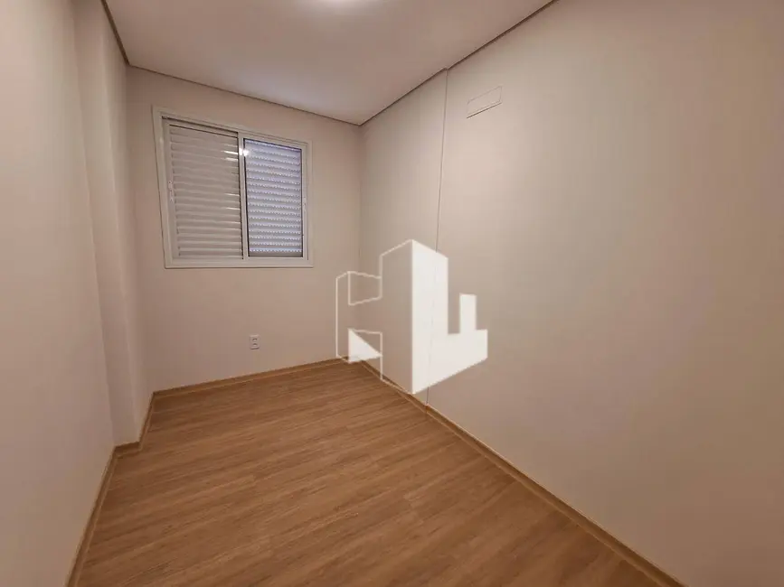Foto 4 de Apartamento com 3 quartos para alugar, 127m2 em Vila Assis, Jau - SP
