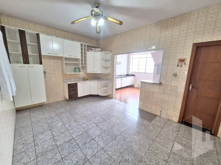 Casa com 3 quartos à venda, 125m2 em Vila Industrial, Jau - SP - imagem 1 Foto 1 de Casa com 3 quartos à venda, 125m2 em Vila Industrial, Jau - SP