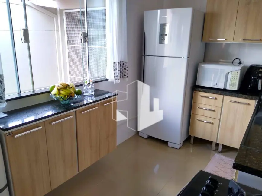 Foto 3 de Casa com 3 quartos à venda, 225m2 em Jardim Dona Emília, Jau - SP