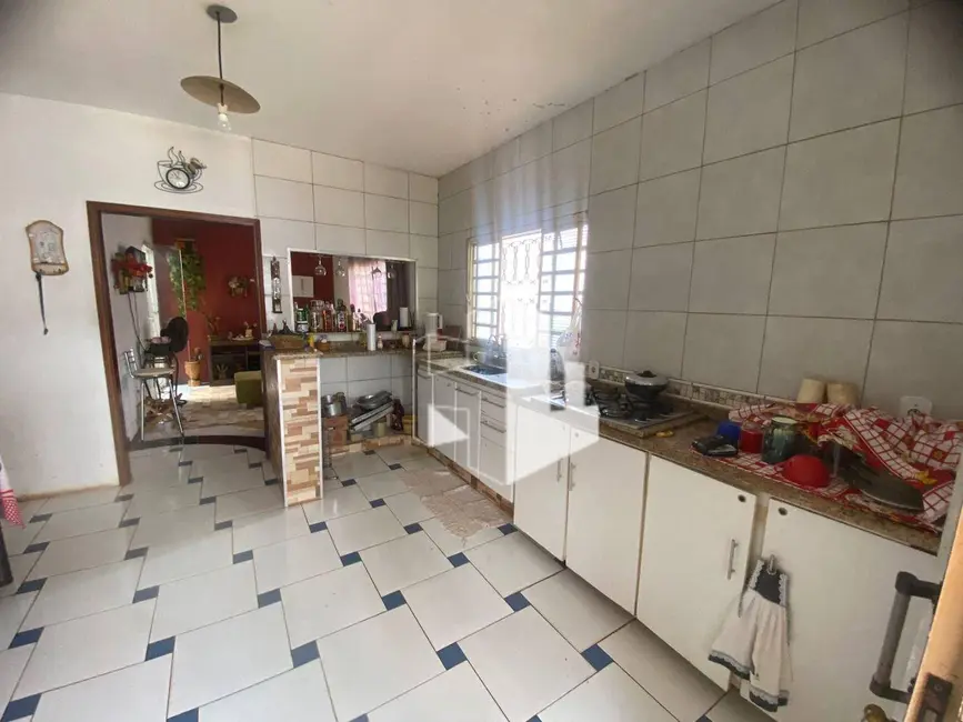 Foto 1 de Casa com 3 quartos à venda, 360m2 em Jardim Parati, Jau - SP