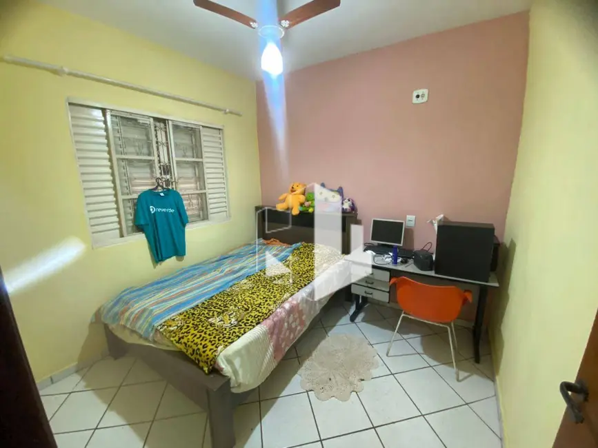 Foto 4 de Casa com 3 quartos à venda, 360m2 em Jardim Parati, Jau - SP